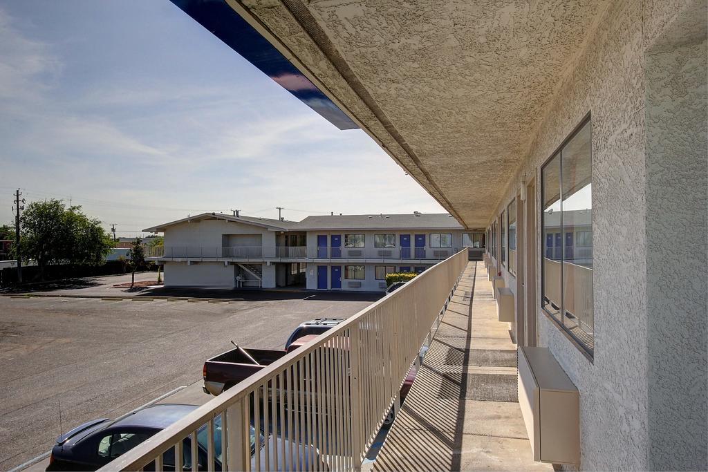 Motel 6-Laredo, Tx - South Экстерьер фото